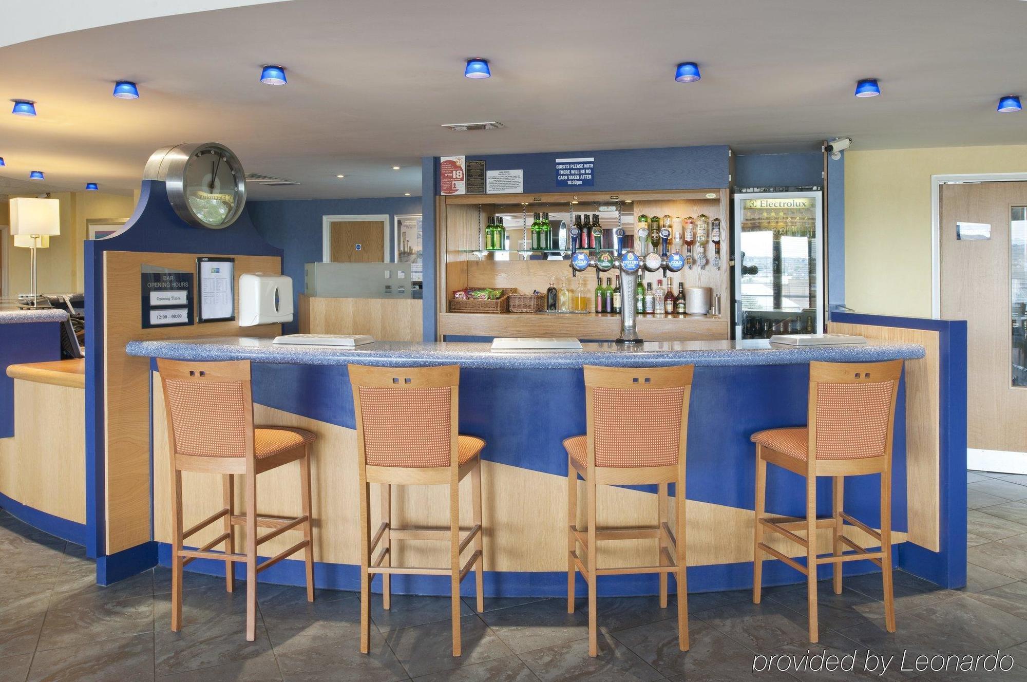 Holiday Inn Express Bradford City Centre By Ihg Екстер'єр фото